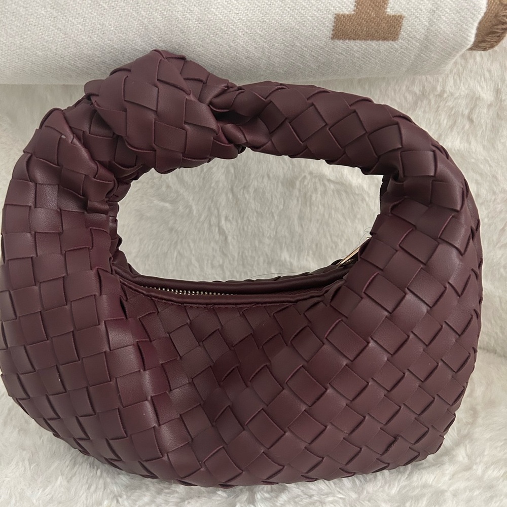 Urban Expressions Woven Maroon top handle